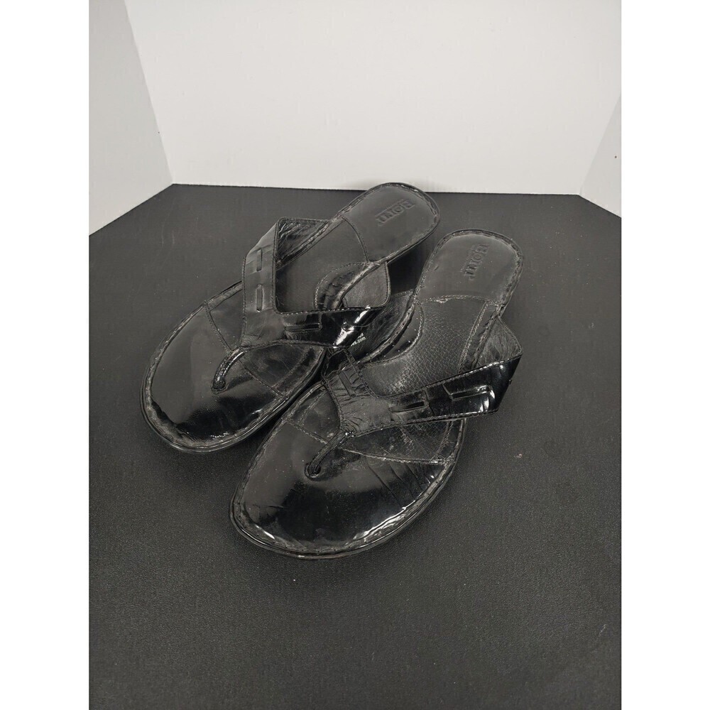 Born Boc Thong Sandals Women's 10M Black Comfort Flat Slip On Flip Flop